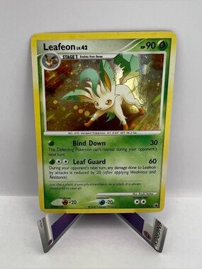 2008 Leafeon 7/100 Holo Majestic Dawn